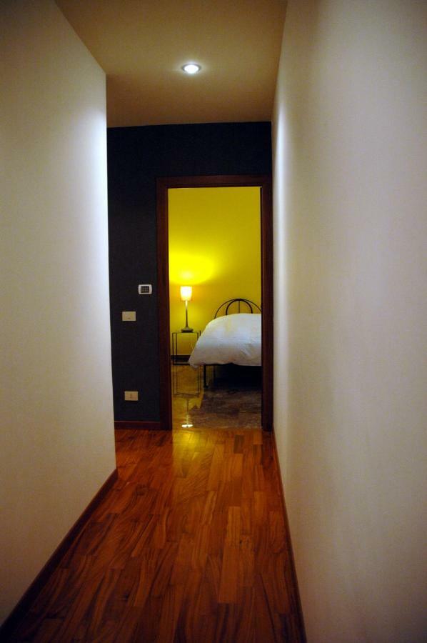 B&B Bed And Business Rome Exterior photo